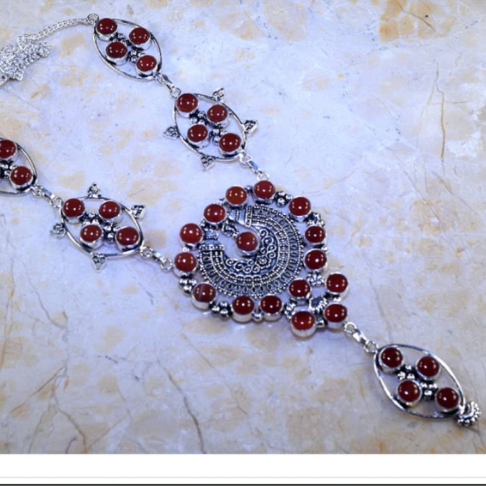 NEW HANDCRAFTED CARNELIAN NECKLACE